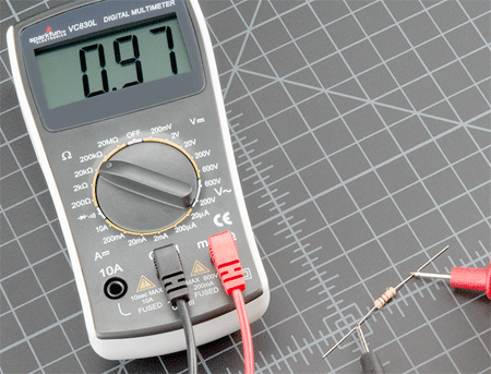 用数字式万用表测量电阻